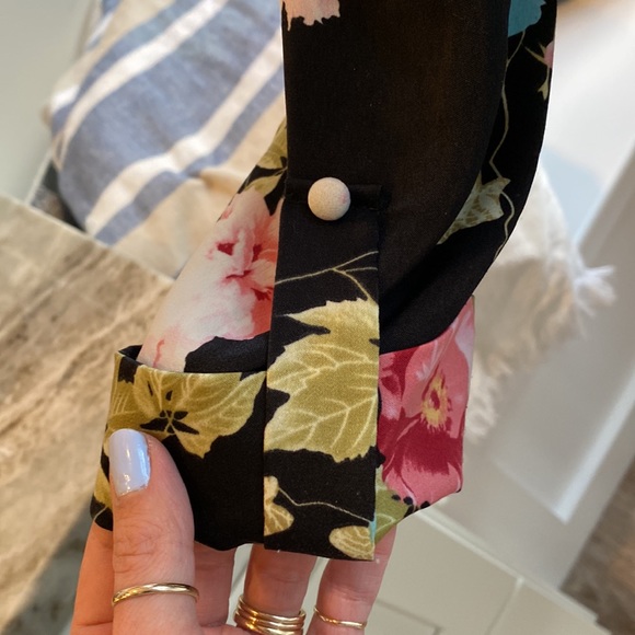 Lulus Black Floral Print V Neck Dress - Picture 5 of 10